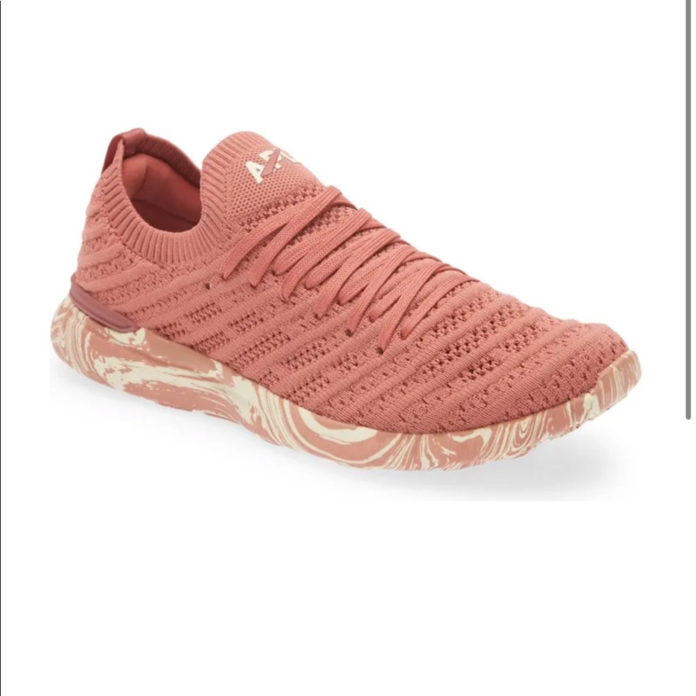 APL TechLoom Wave